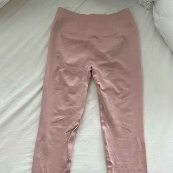 Alphalete amplify legging- Blossom - Picture 4 of 7